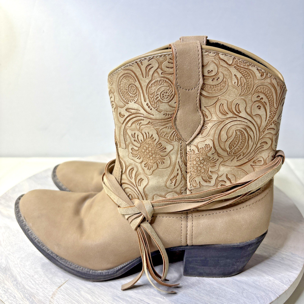 Dingo Western Ankle Boots Womens Size 7.5 Tan Leather Embroidered Cowboy - Picture 2 of 9